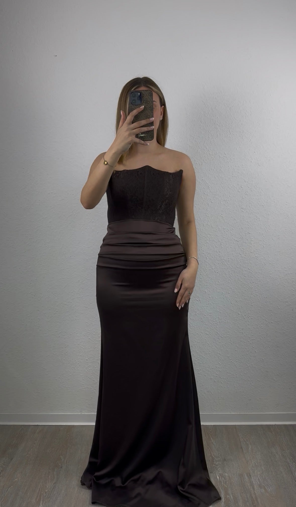 Lale Elbise