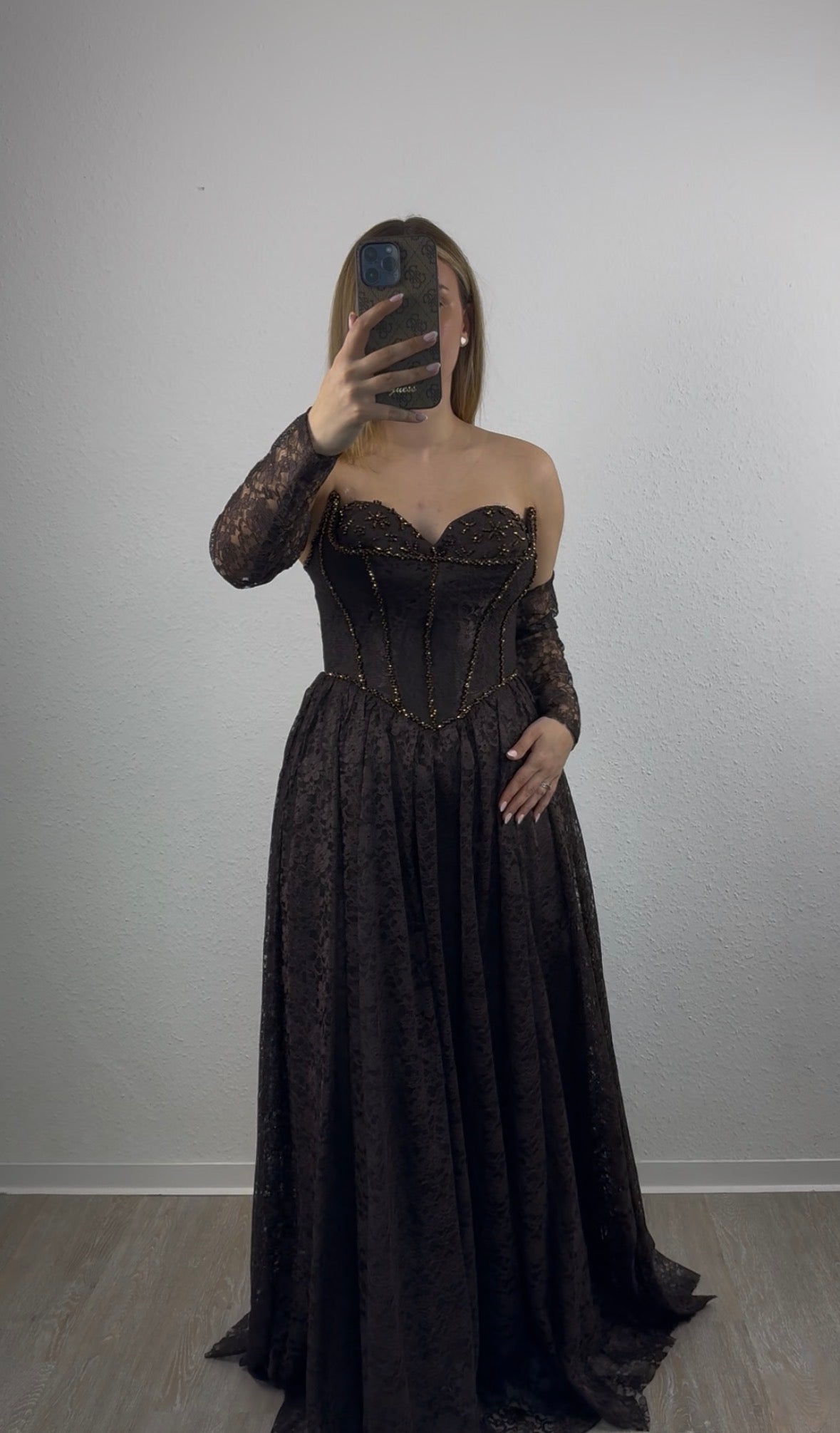 Aurelia Elbise